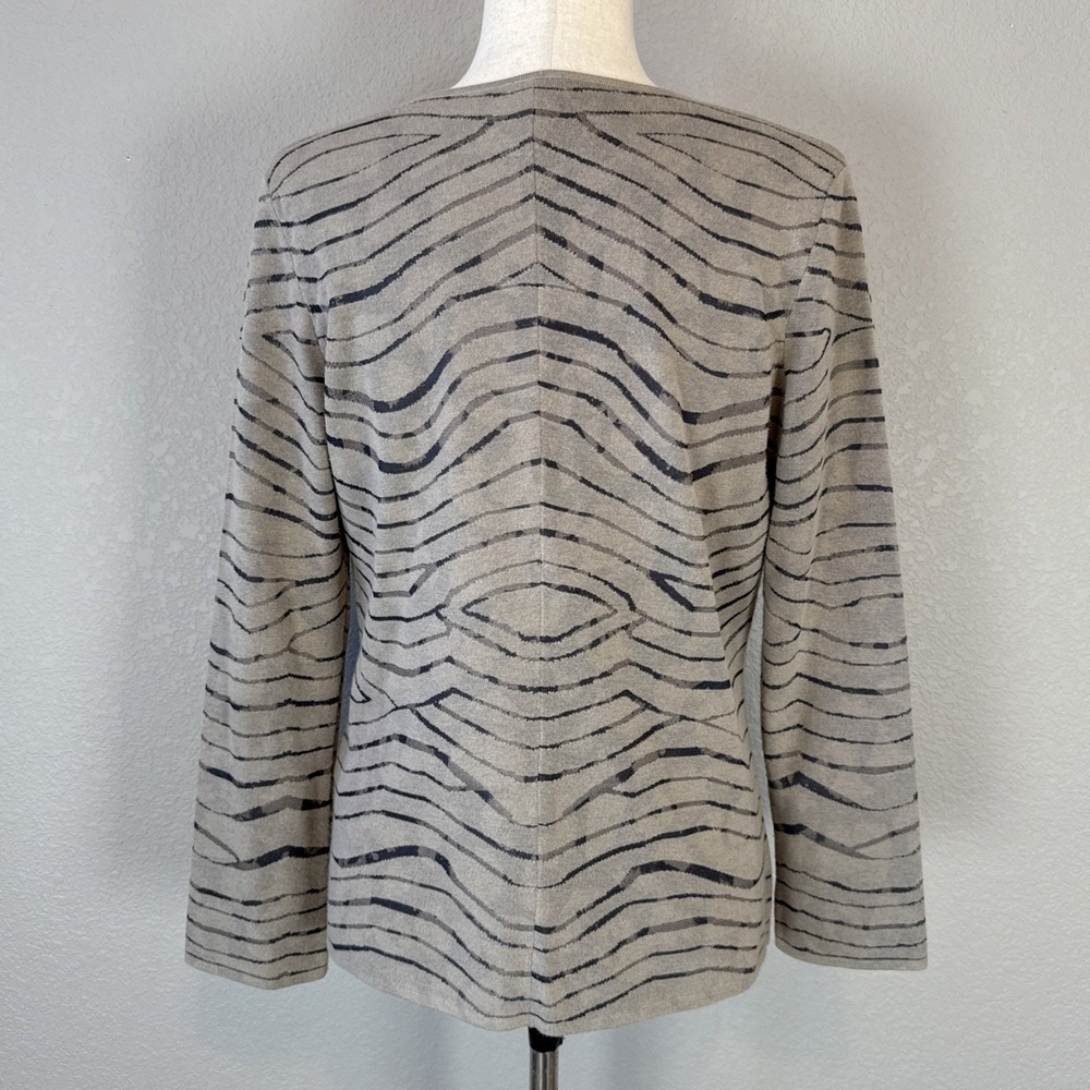 Armani Collezioni Asymmetrical Zip Cardigan Knit Jacket Size US 10 Gray Stripe - Picture 5 of 8